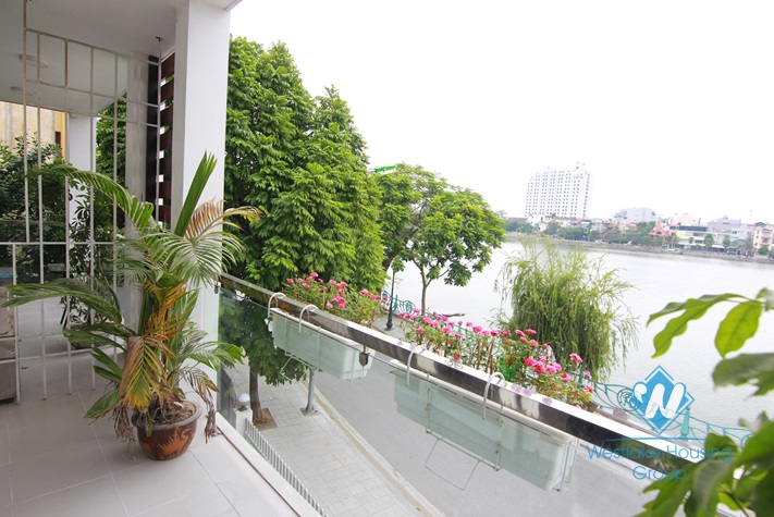 Lake view apartment with 02 bedrooms for rent in Westlake, Tay Ho
